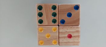 Houten dobbelstenen 40 mm (6 kleuren) - Afbeelding 2